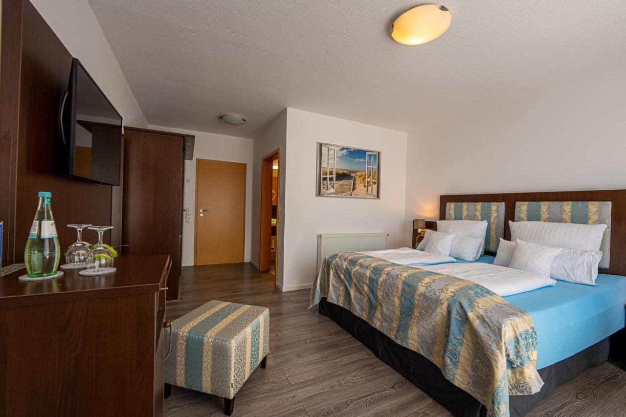 Hotel Nordstern Нойхарлингерзийл Екстериор снимка