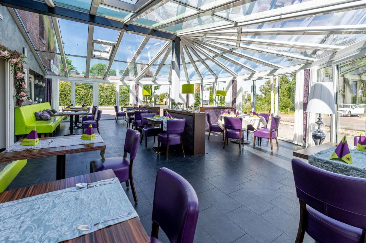 Hotel Nordstern Нойхарлингерзийл Екстериор снимка