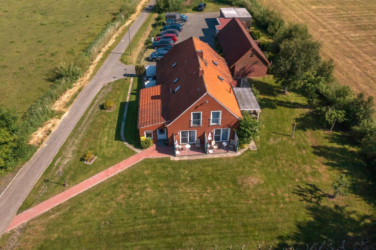 Hotel Nordstern Нойхарлингерзийл Екстериор снимка