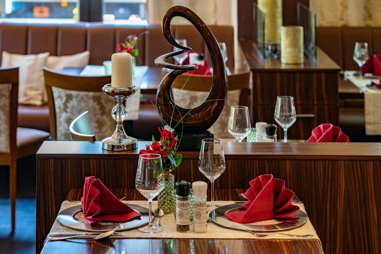 Hotel Nordstern Нойхарлингерзийл Екстериор снимка