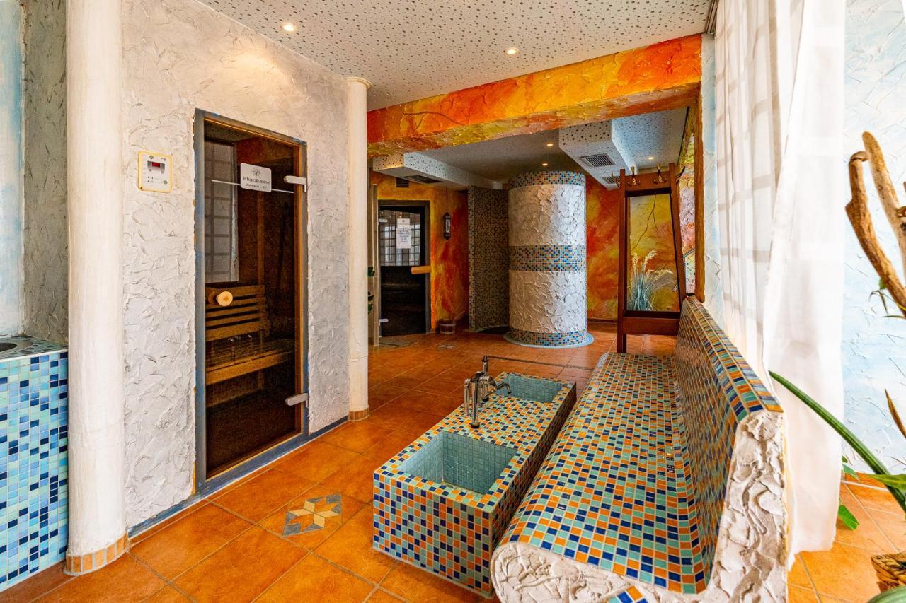 Hotel Nordstern Нойхарлингерзийл Екстериор снимка