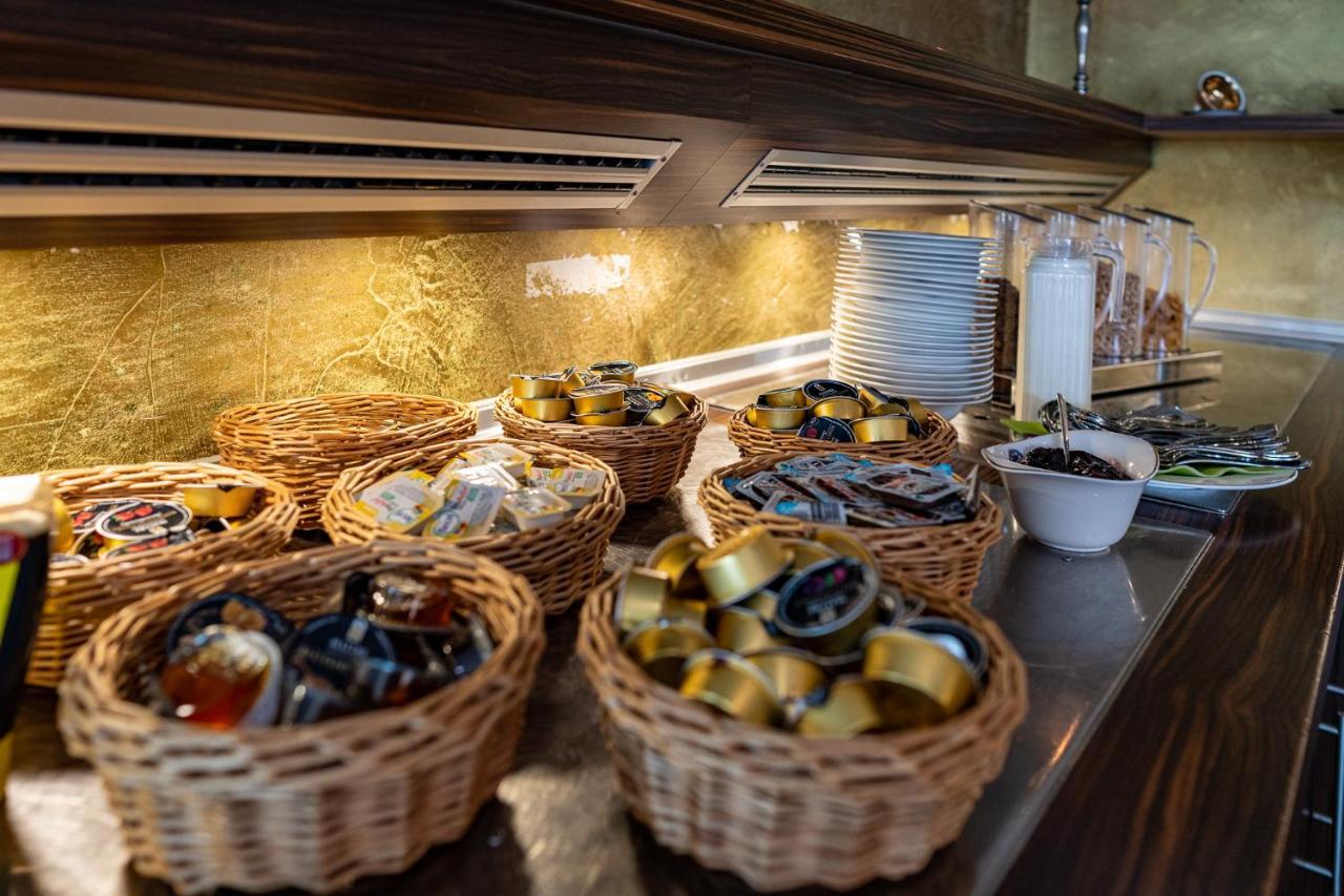 Hotel Nordstern Нойхарлингерзийл Екстериор снимка